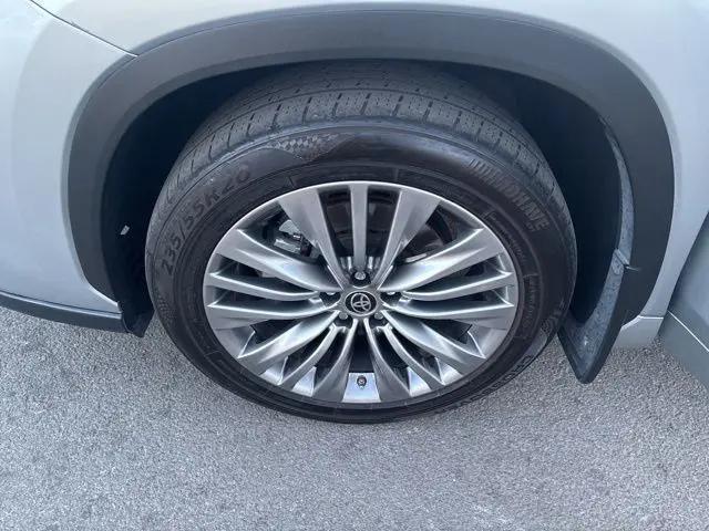 2020 Toyota Highlander Platinum