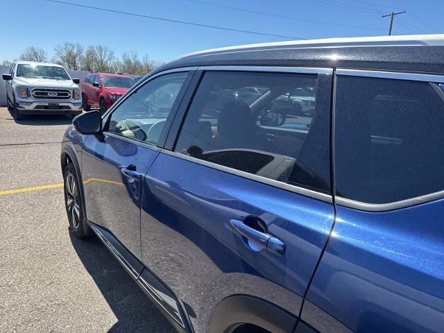 2022 Nissan Rogue Platinum FWD