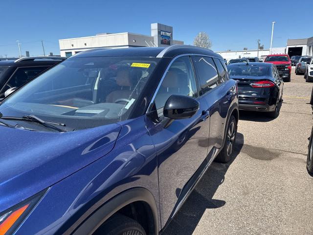 2022 Nissan Rogue Platinum FWD