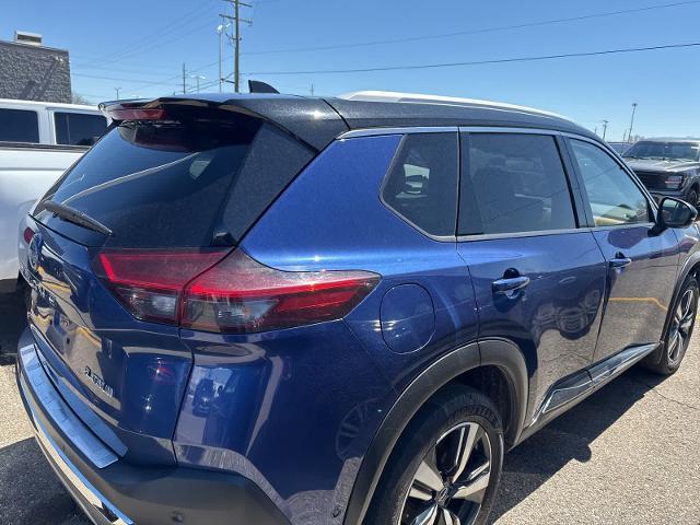 2022 Nissan Rogue Platinum FWD
