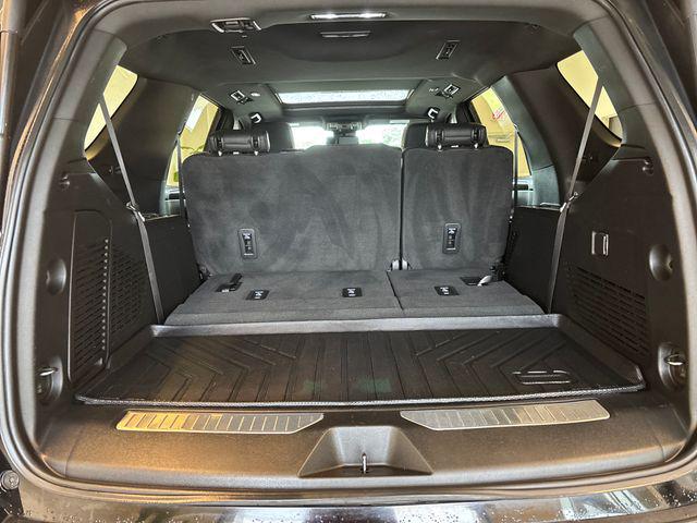 2023 Chevrolet Tahoe 4WD RST
