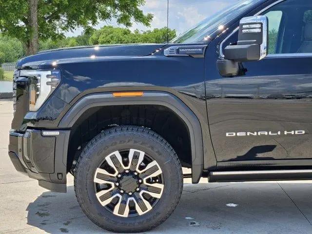 2026 GMC Sierra 2500HD Crew Cab, Standard Bed, Denali Ultimate, 4WD
