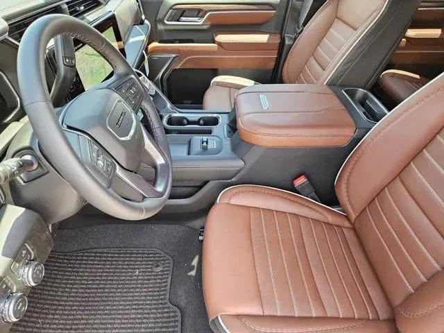 2026 GMC Sierra 2500HD Crew Cab, Standard Bed, Denali Ultimate, 4WD