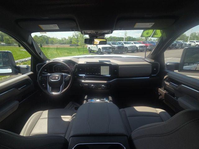 2026 GMC Sierra 2500HD Crew Cab, Standard Bed, SLT, 4WD