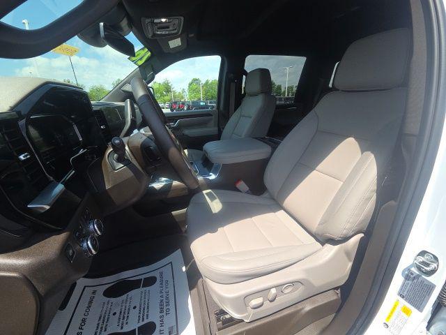 2026 GMC Sierra 2500HD Crew Cab, Standard Bed, SLT, 4WD