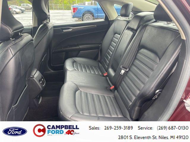 2017 Ford Fusion SE