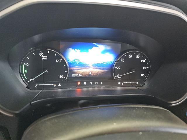 2022 Ford Escape SE Hybrid
