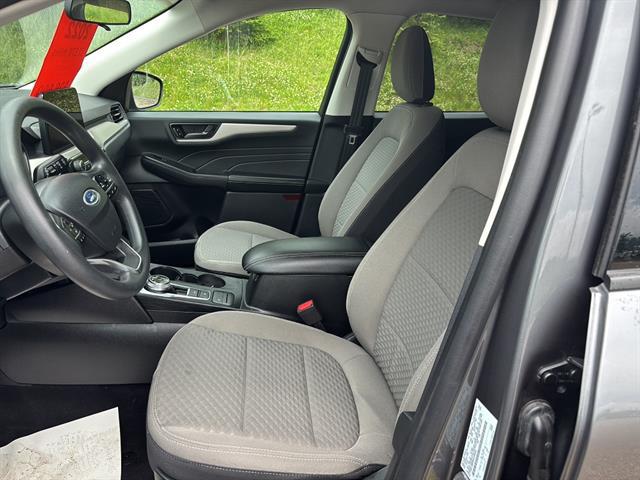 2022 Ford Escape SE Hybrid