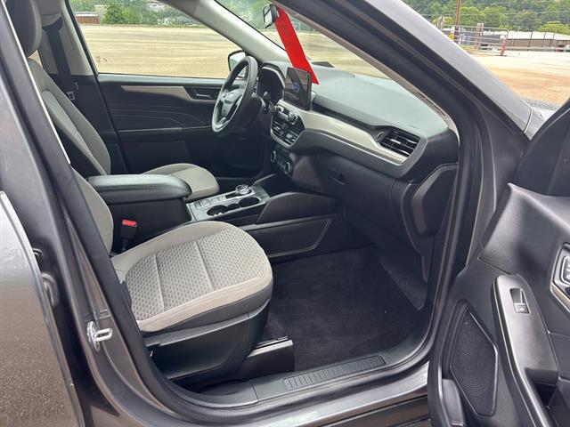 2022 Ford Escape SE Hybrid