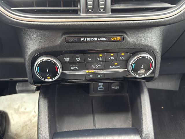 2022 Ford Escape SE Hybrid