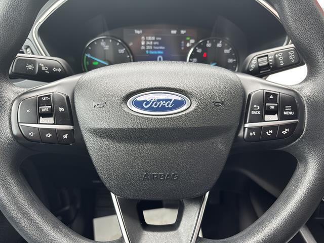 2022 Ford Escape SE Hybrid