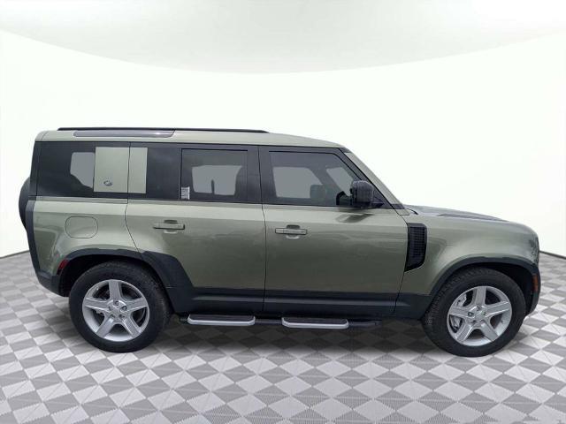 2020 Land Rover Defender 110 SE