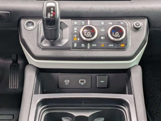 2020 Land Rover Defender 110 SE