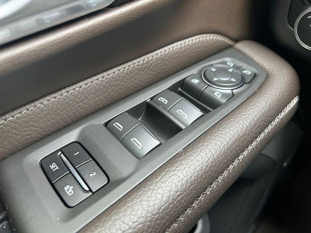 2022 GMC Yukon XL 4WD Denali