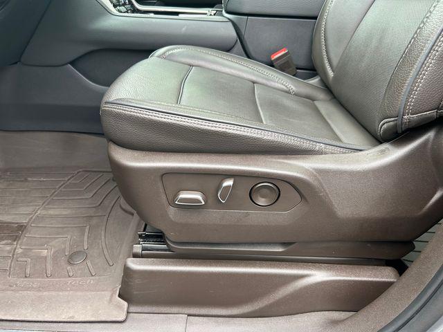 2022 GMC Yukon XL 4WD Denali