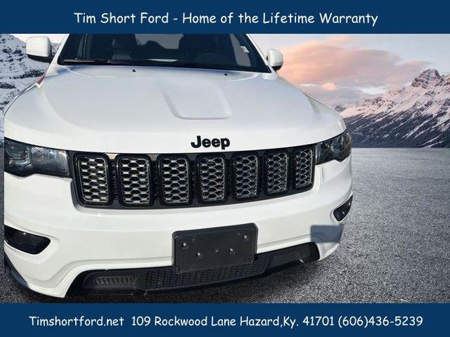 2022 Jeep Grand Cherokee Laredo X 4x4