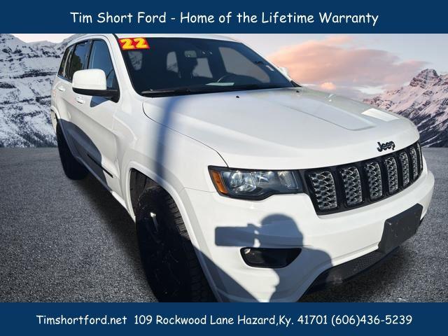 2022 Jeep Grand Cherokee Laredo X 4x4