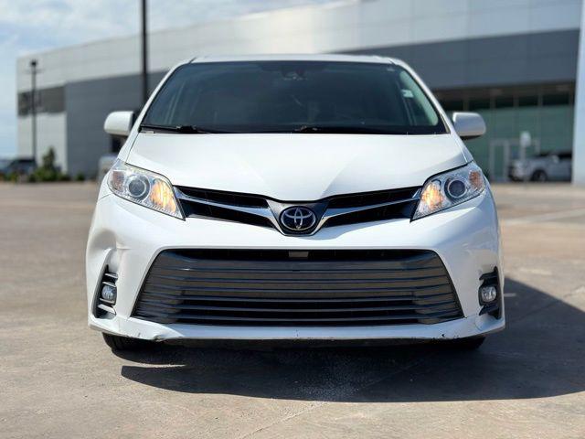 2020 Toyota Sienna XLE 8 Passenger