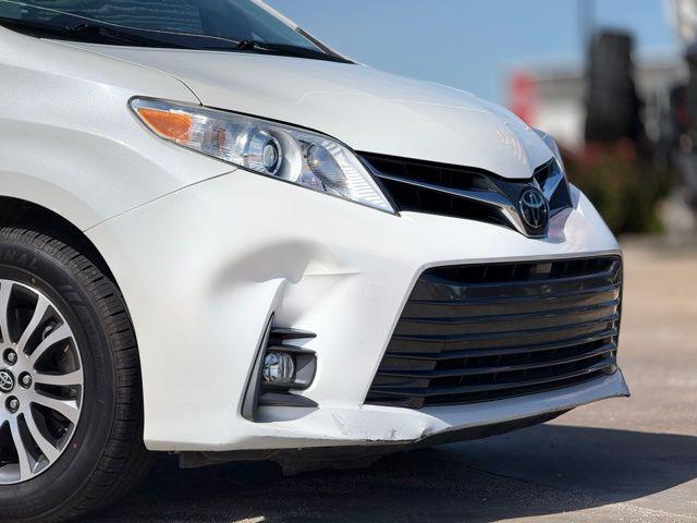 2020 Toyota Sienna XLE 8 Passenger