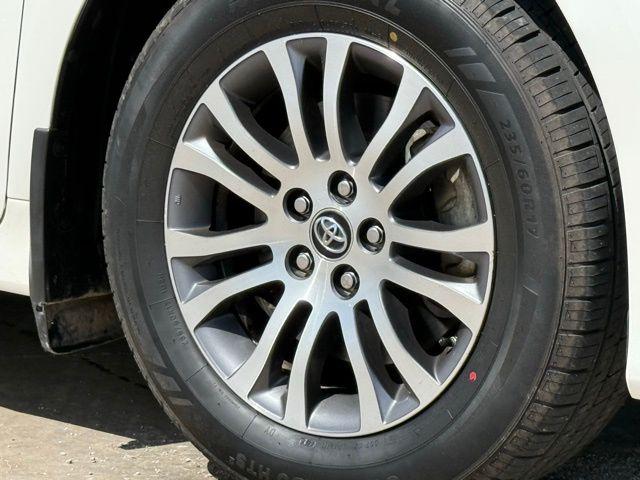 2020 Toyota Sienna XLE 8 Passenger
