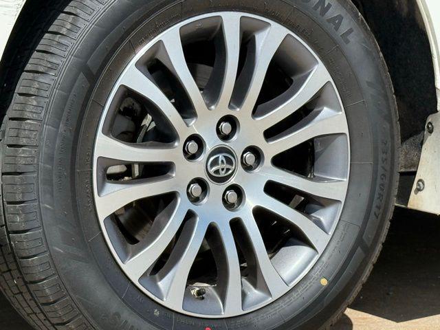 2020 Toyota Sienna XLE 8 Passenger