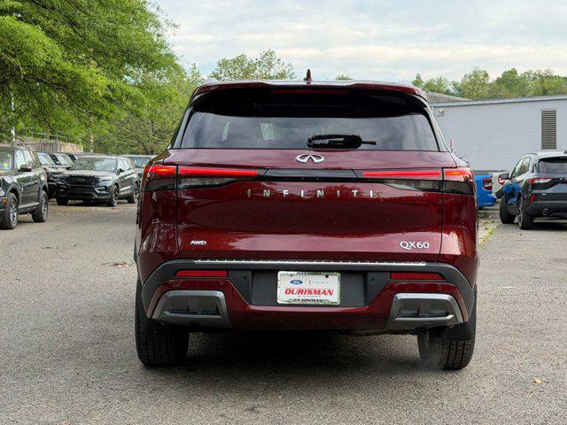 2022 INFINITI QX60 LUXE AWD
