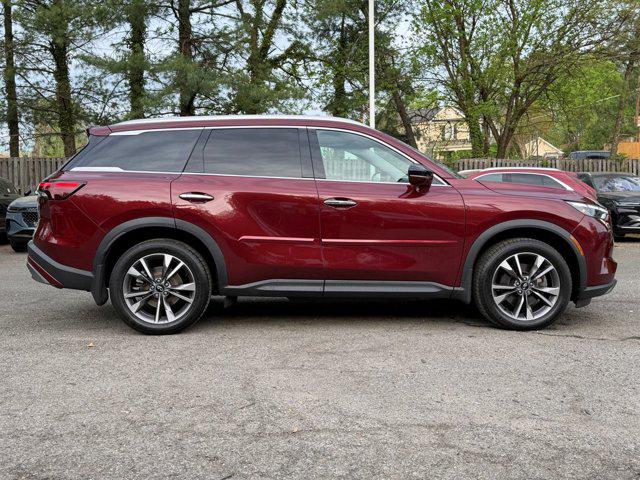 2022 INFINITI QX60 LUXE AWD
