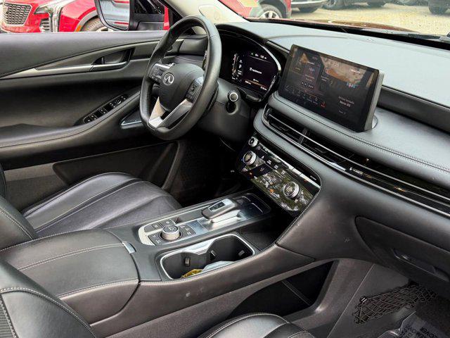 2022 INFINITI QX60 LUXE AWD