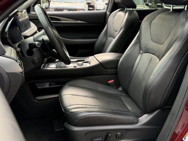 2022 INFINITI QX60 LUXE AWD