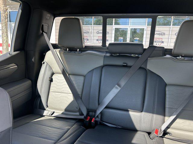 2024 Chevrolet Silverado 1500 4WD Crew Cab Short Bed ZR2