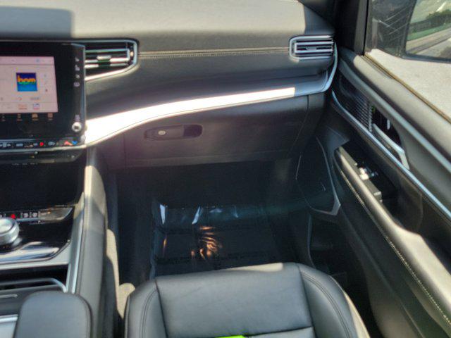 2024 Jeep Wagoneer Series II Carbide 4x4