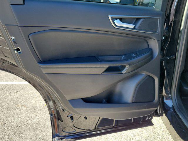 2021 Ford Edge SE