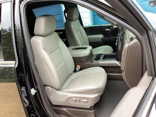 2022 Chevrolet Silverado 2500HD 4WD Crew Cab Standard Bed LTZ