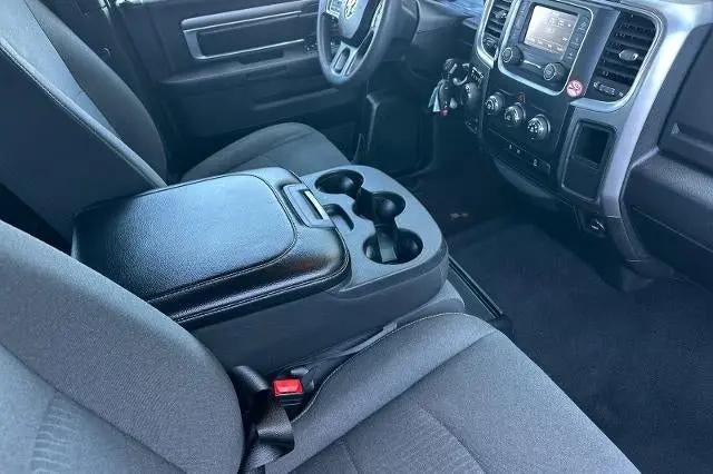 2024 Ram 1500 Classic Warlock Crew Cab 4x4 5'7" Box