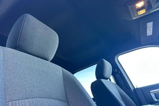 2024 Ram 1500 Classic Warlock Crew Cab 4x4 5'7" Box