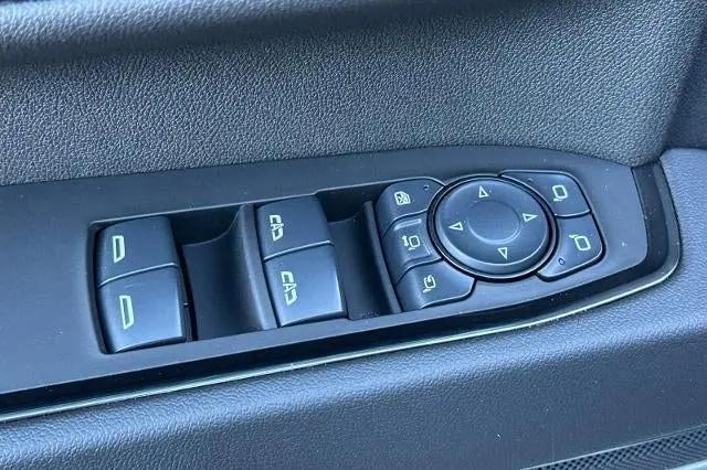 2025 GMC Sierra 2500HD 4WD Crew Cab Standard Bed AT4