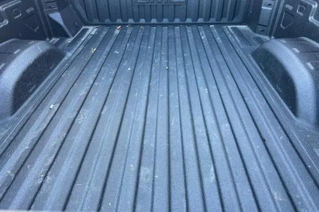 2025 GMC Sierra 2500HD 4WD Crew Cab Standard Bed AT4