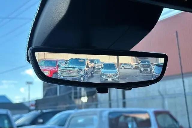 2025 GMC Sierra 2500HD 4WD Crew Cab Standard Bed AT4