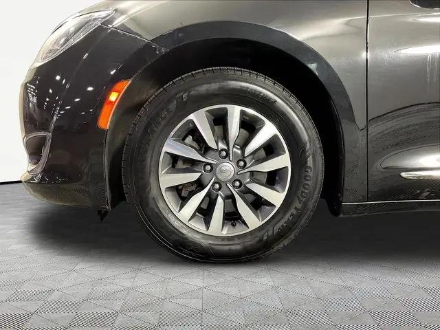 2020 Chrysler Pacifica Touring L Plus