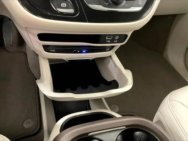 2020 Chrysler Pacifica Touring L Plus