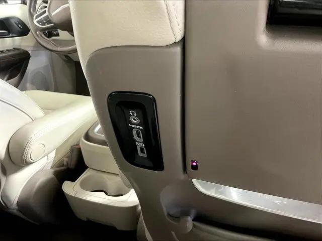 2020 Chrysler Pacifica Touring L Plus