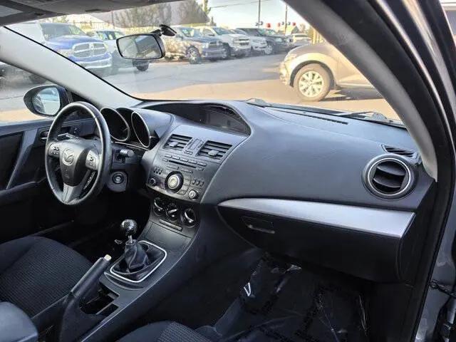 2012 Mazda Mazda3 i Touring
