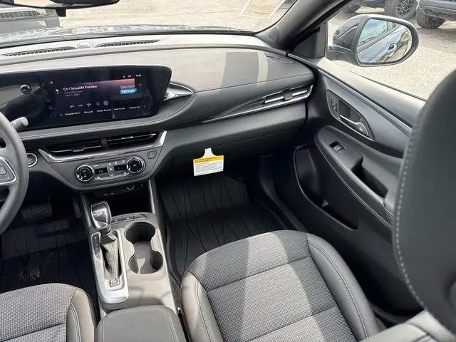2026 Buick NV Preferred FWD
