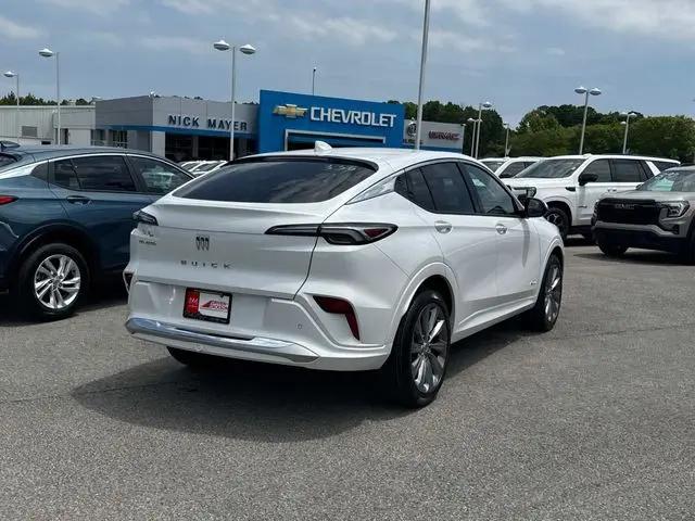 2026 Buick NV Avenir FWD