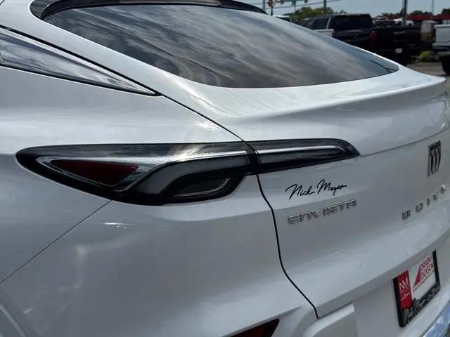 2026 Buick NV Avenir FWD