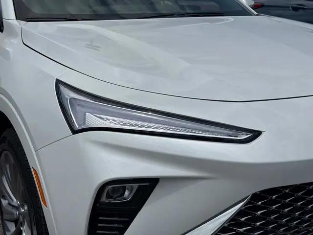 2026 Buick NV Avenir FWD