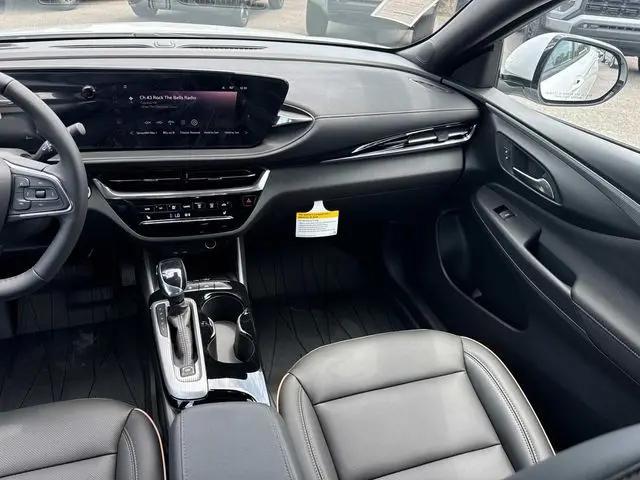 2026 Buick NV Avenir FWD