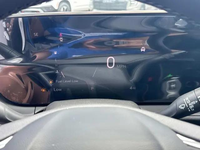 2026 Buick NV Avenir FWD