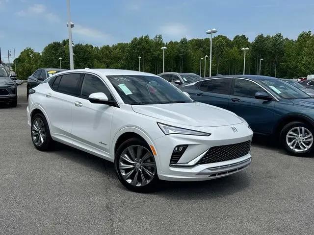 2026 Buick NV Avenir FWD