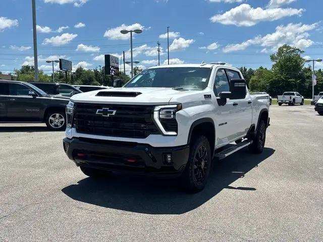 2026 Chevrolet Silverado 2500HD Crew Cab, Standard Bed, LTZ, 4WD